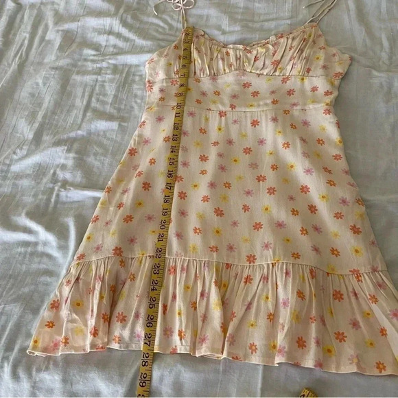 Elodie Floral Mini Dress M 90’s Y2K Spaghetti Tie Straps Peach Color Girlcore - Picture 10 of 11